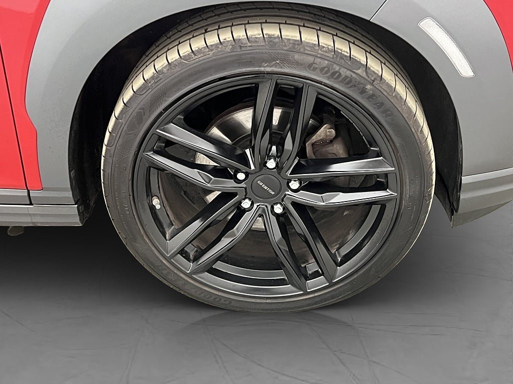 Vehicle Image 35