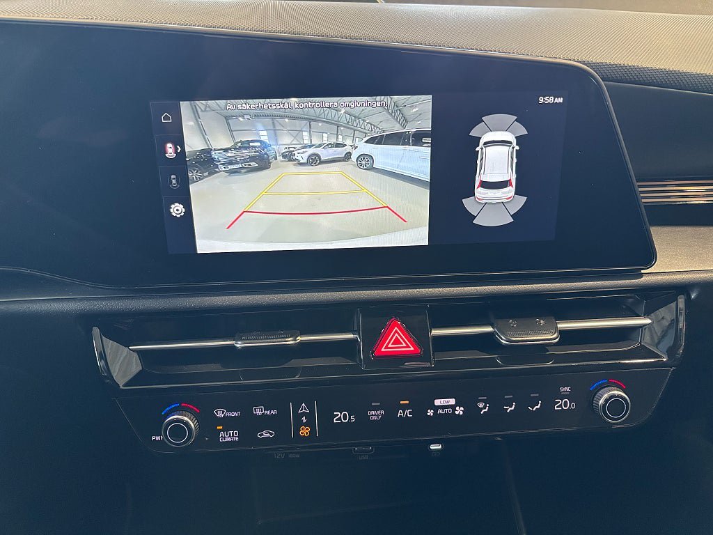 Vehicle Image 12