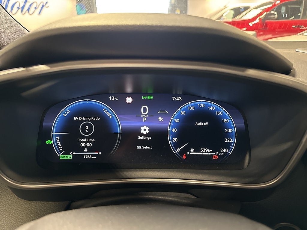Vehicle Image 14