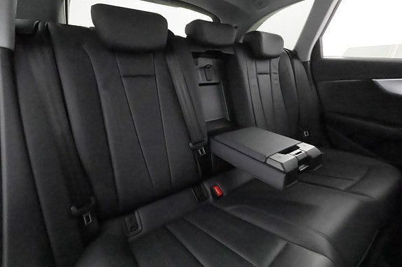 Vehicle Image 23