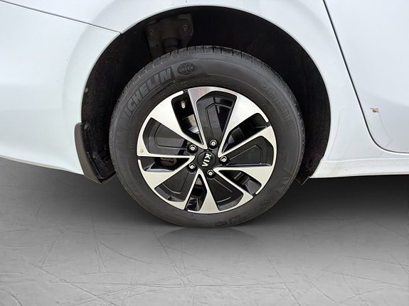 Vehicle Image 27