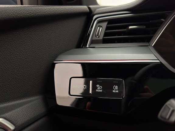 Vehicle Image 34