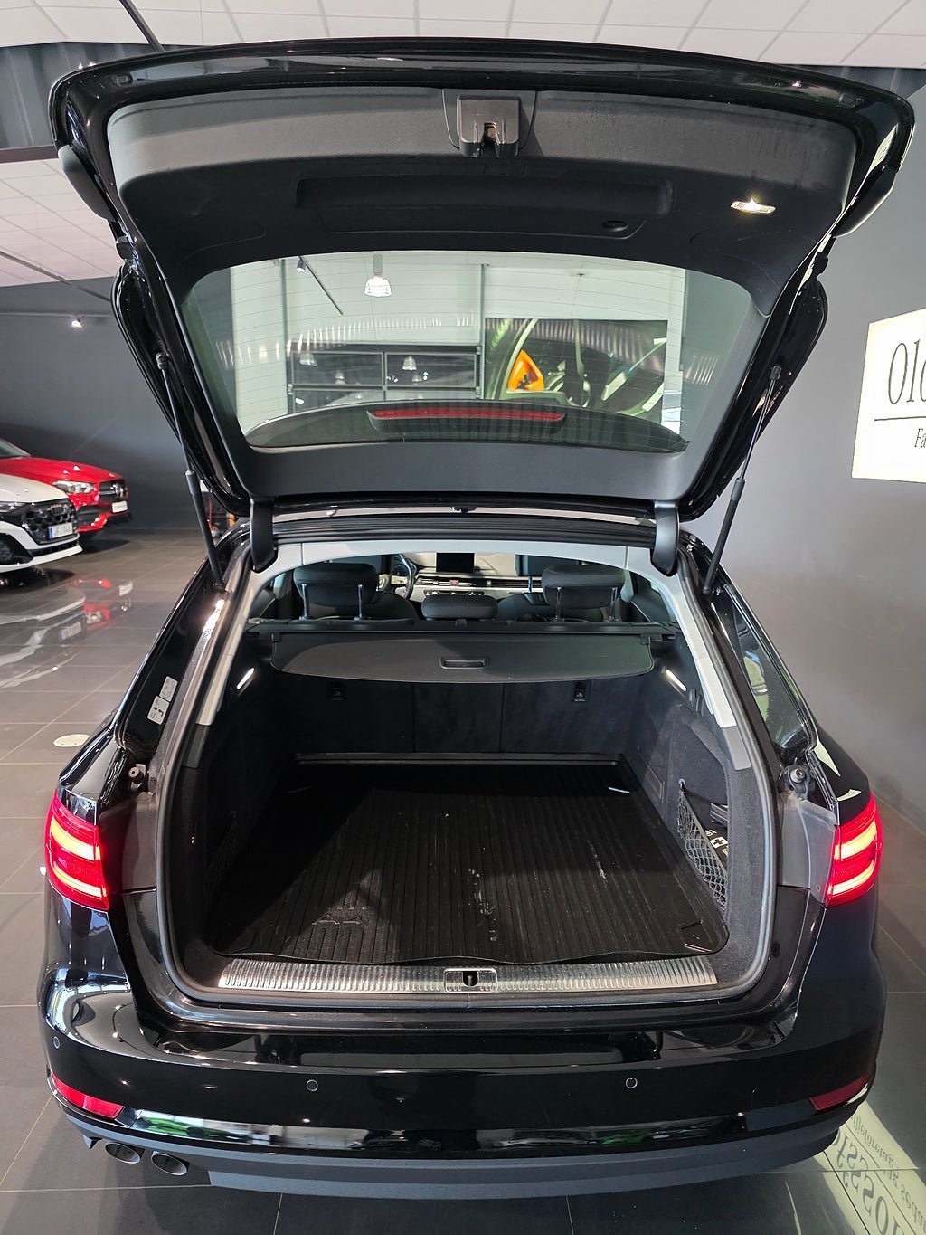 Vehicle Image 15