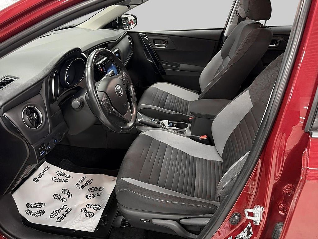 Vehicle Image 14