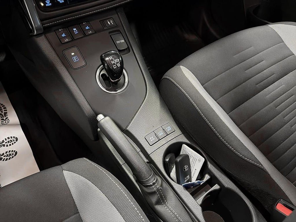 Vehicle Image 18