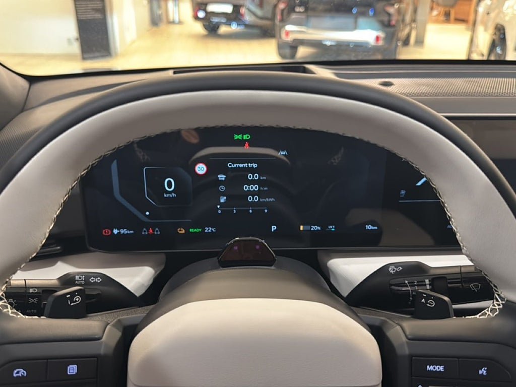 Vehicle Image 10