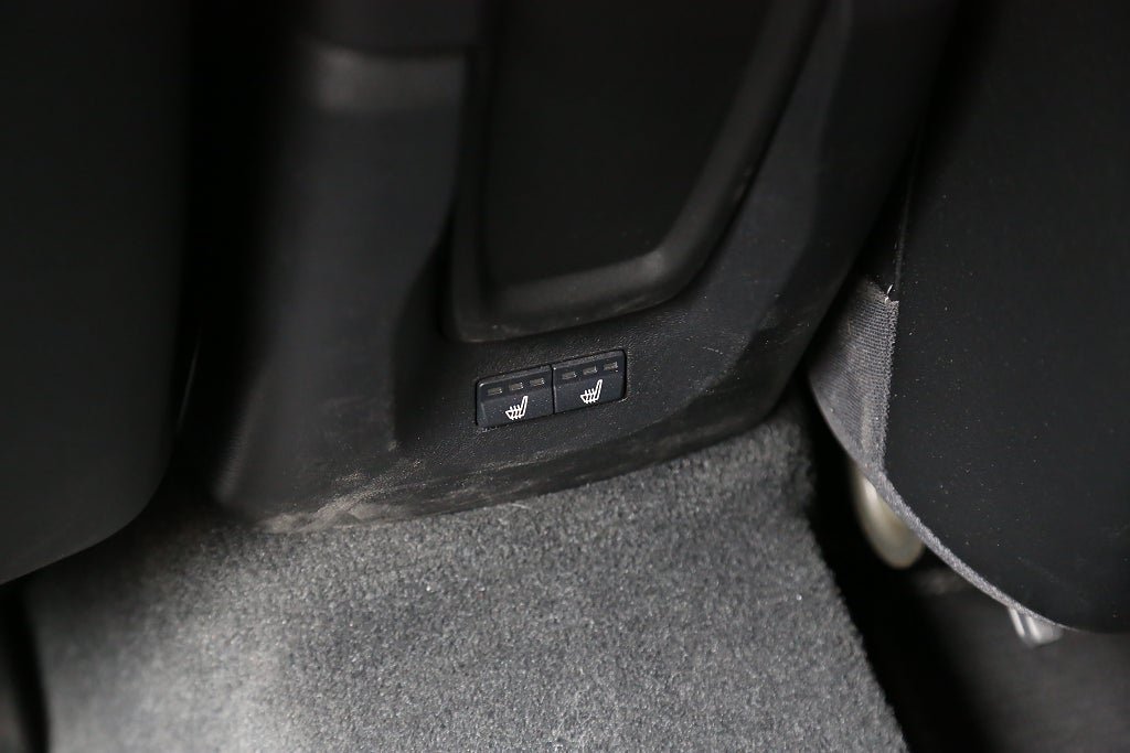 Vehicle Image 26