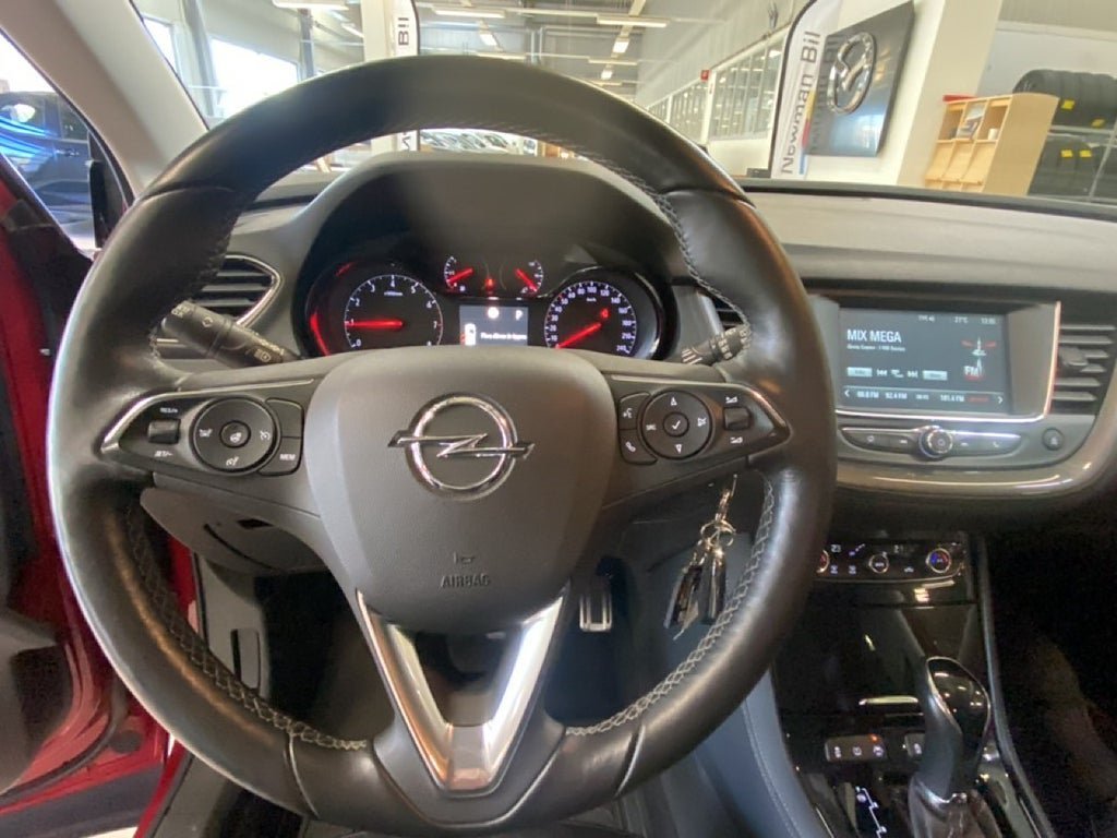 Vehicle Image 10