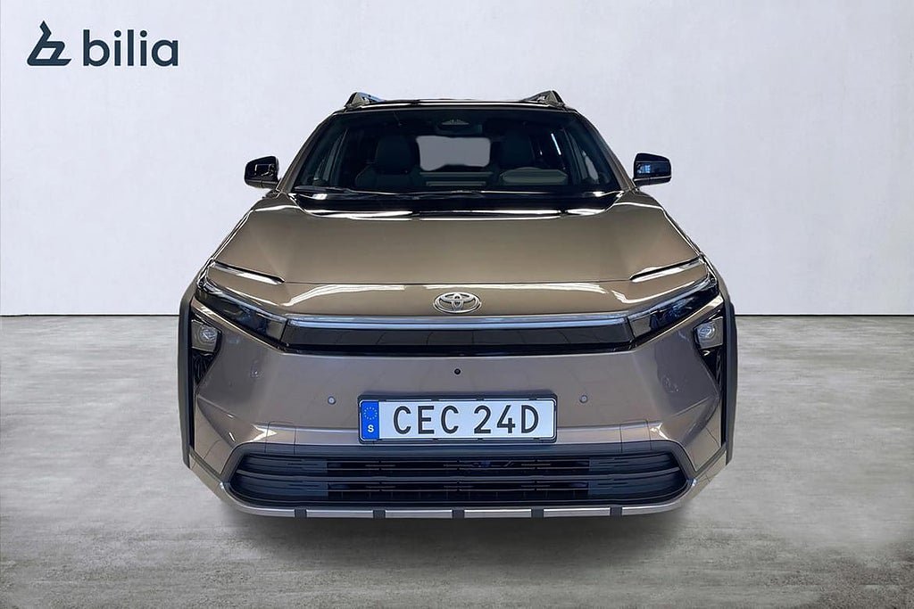 Vehicle Image 6