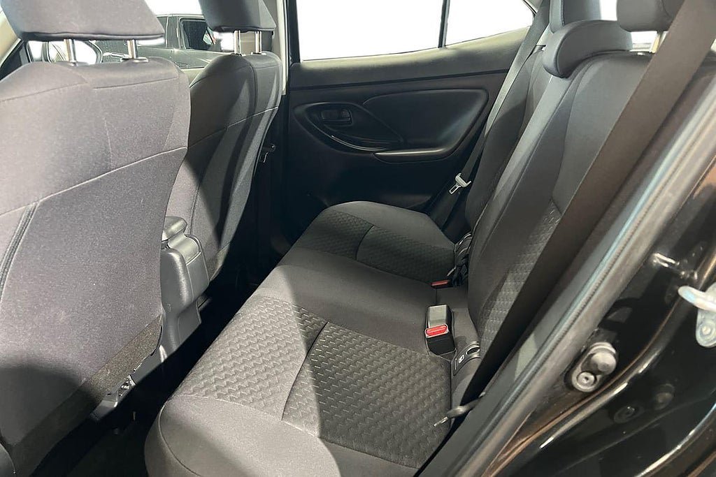 Vehicle Image 14