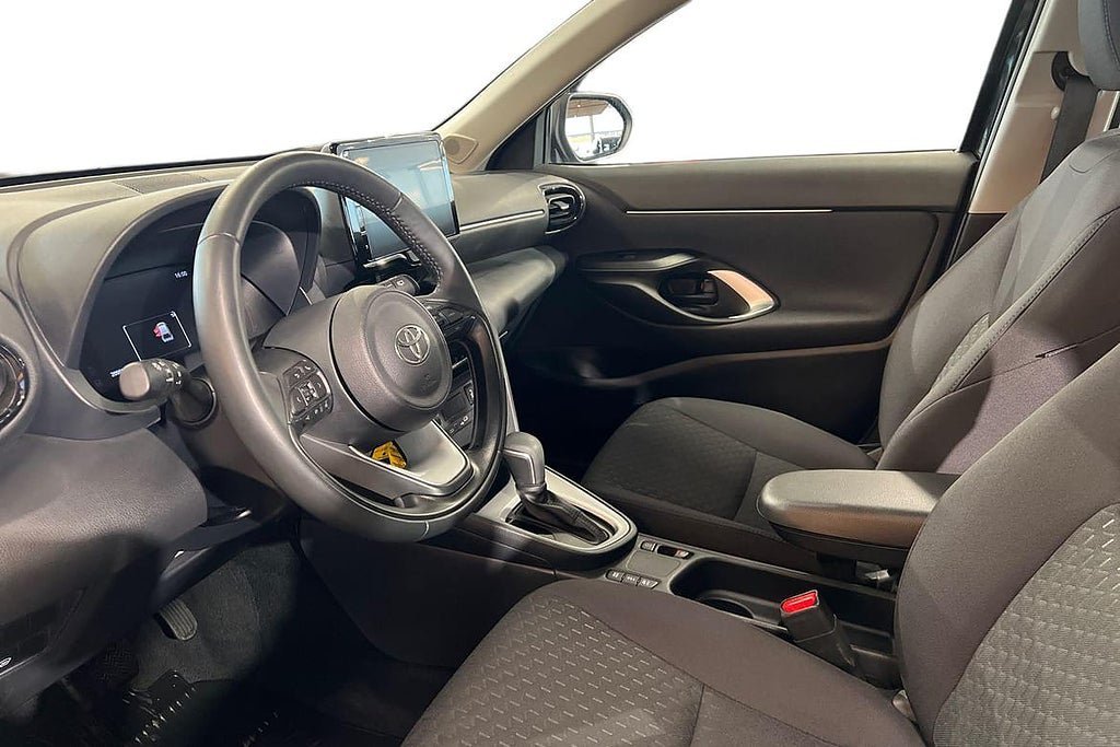 Vehicle Image 15