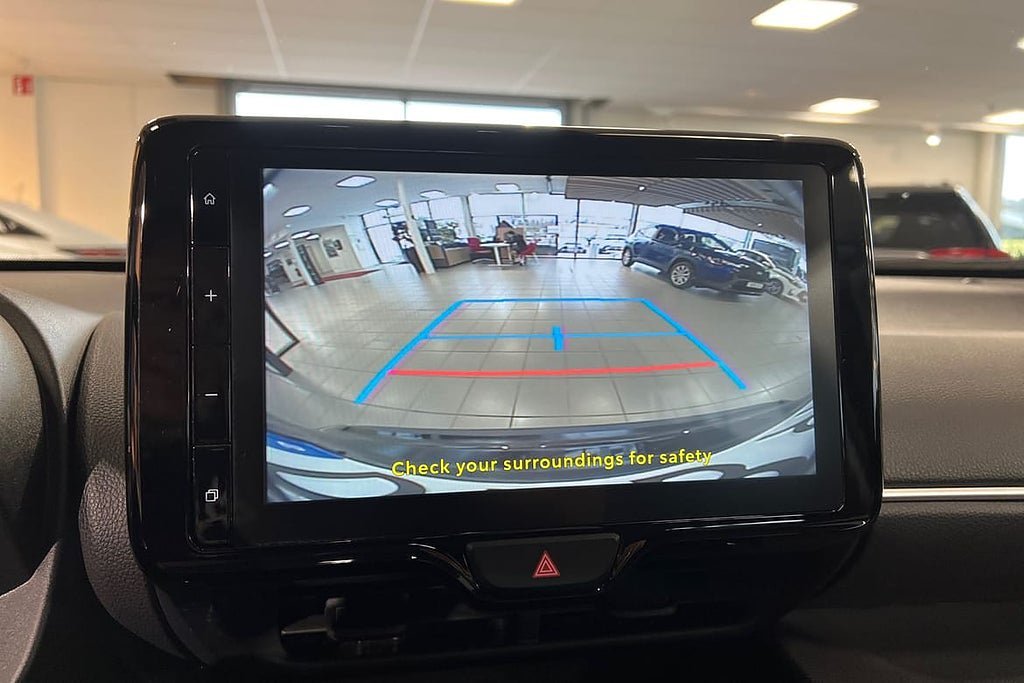 Vehicle Image 16