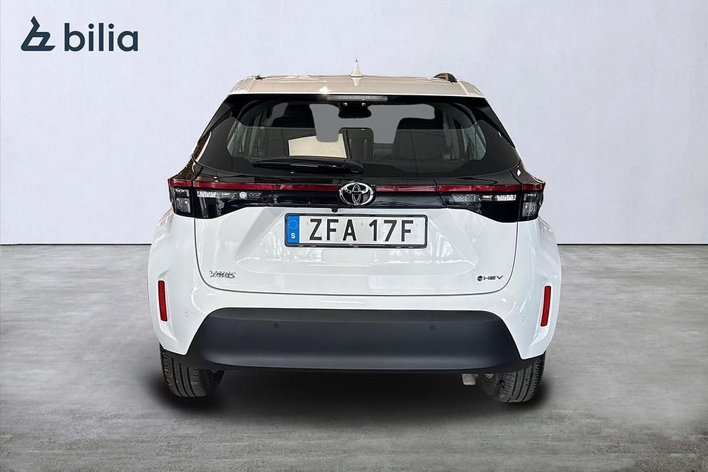 Vehicle Image 6