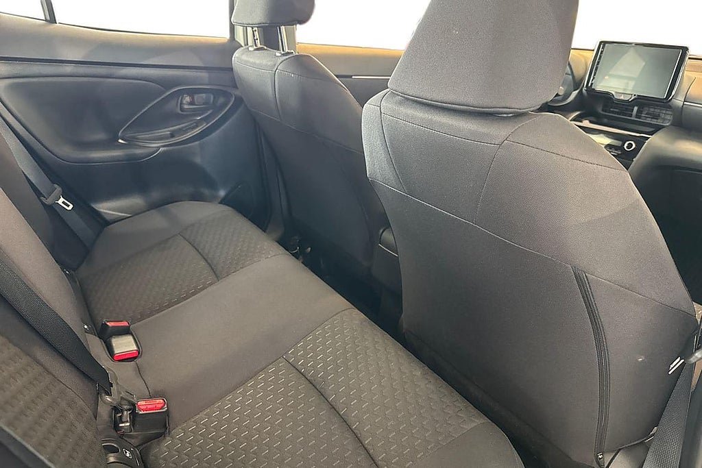 Vehicle Image 10