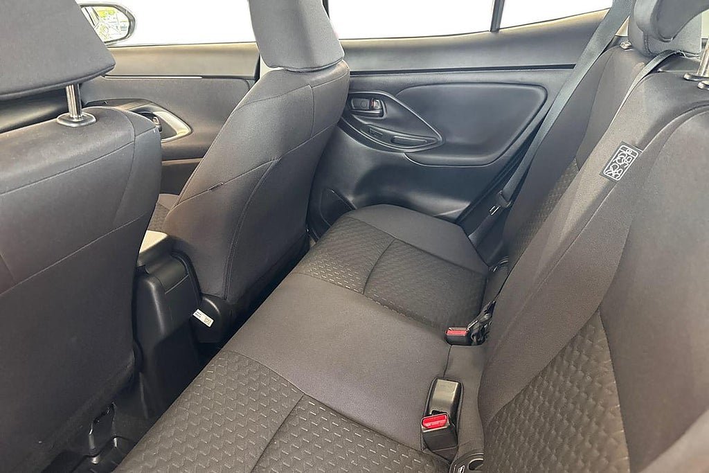 Vehicle Image 14