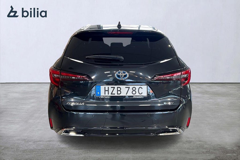 Vehicle Image 6