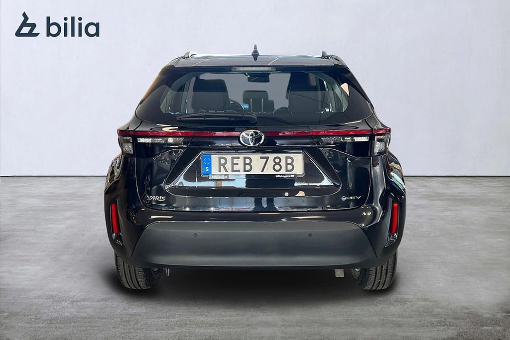 Vehicle Image 6