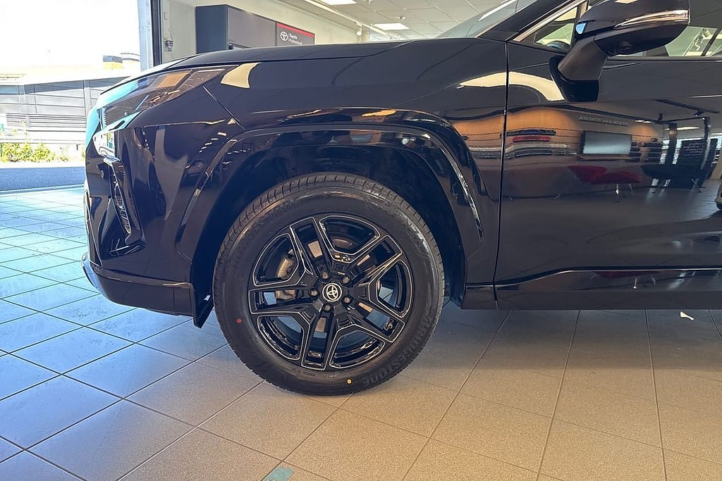 Vehicle Image 18