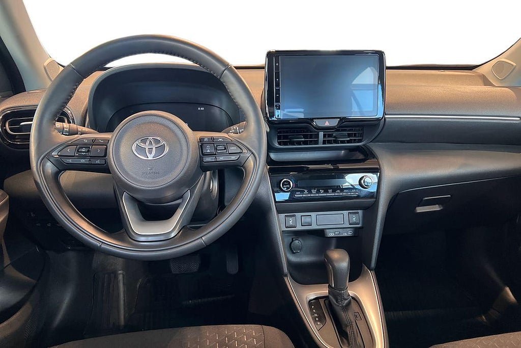 Vehicle Image 11