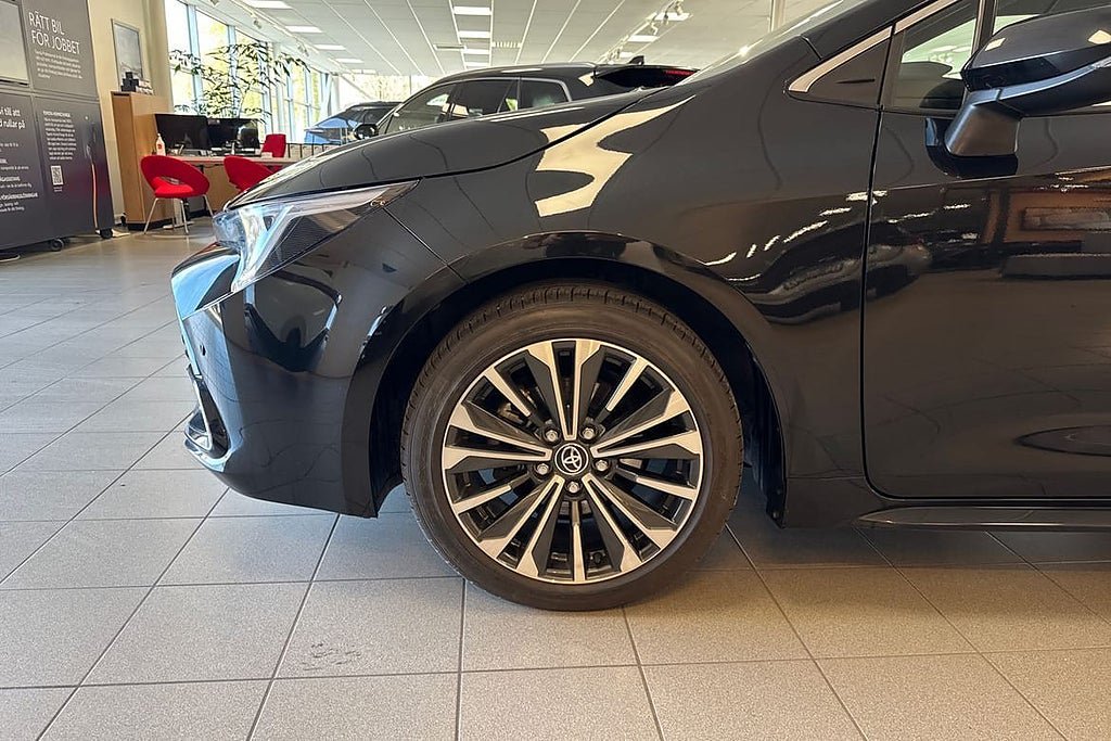 Vehicle Image 18