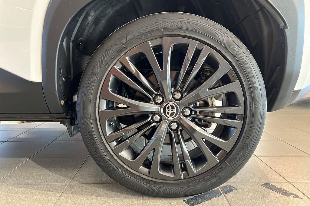 Vehicle Image 18