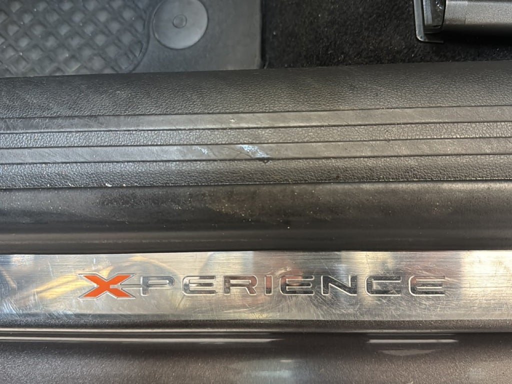 Vehicle Image 22