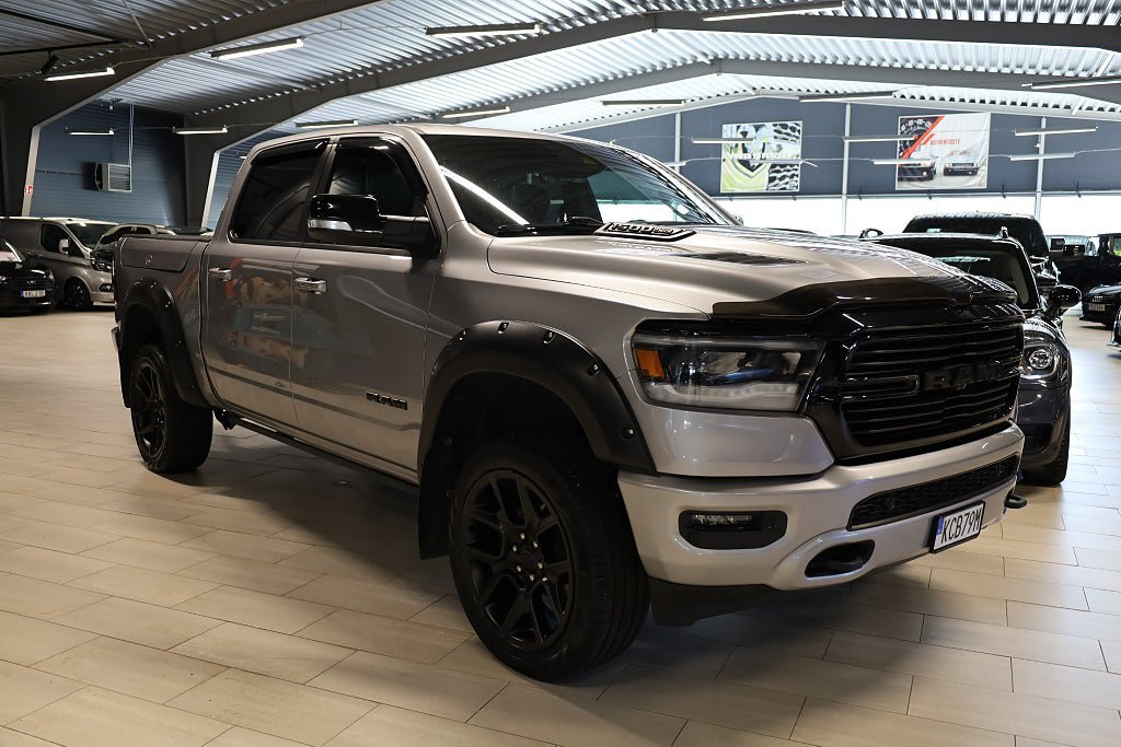 Vehicle Image 6