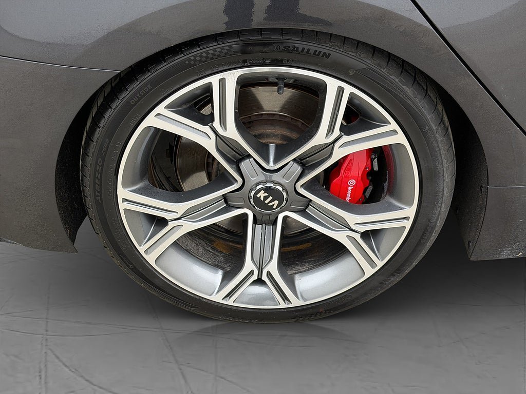 Vehicle Image 37
