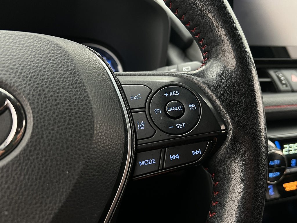 Vehicle Image 23