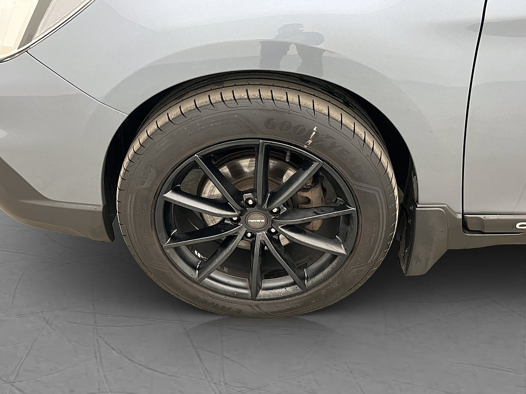 Vehicle Image 28