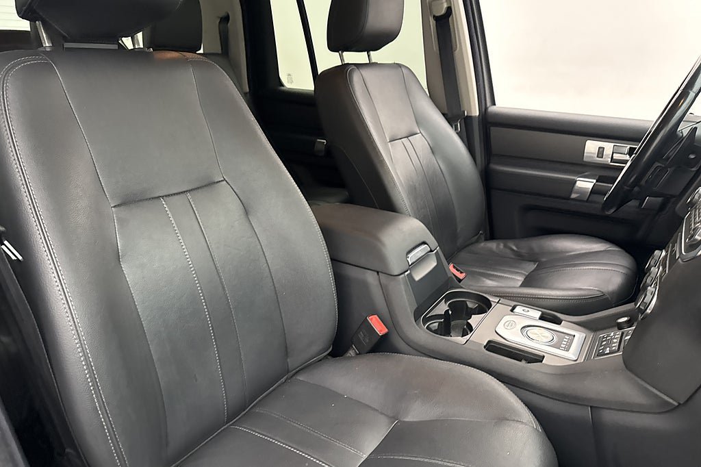 Vehicle Image 17