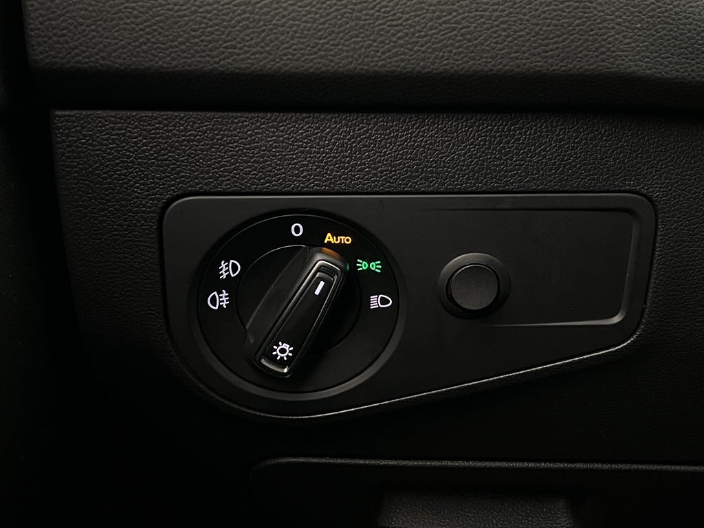 Vehicle Image 27