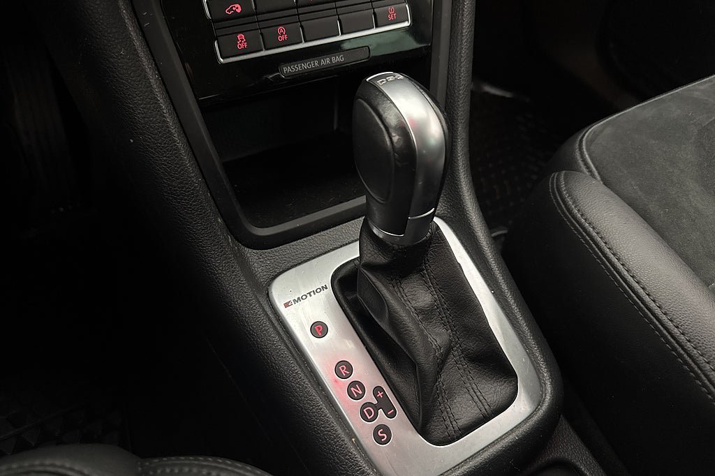 Vehicle Image 23