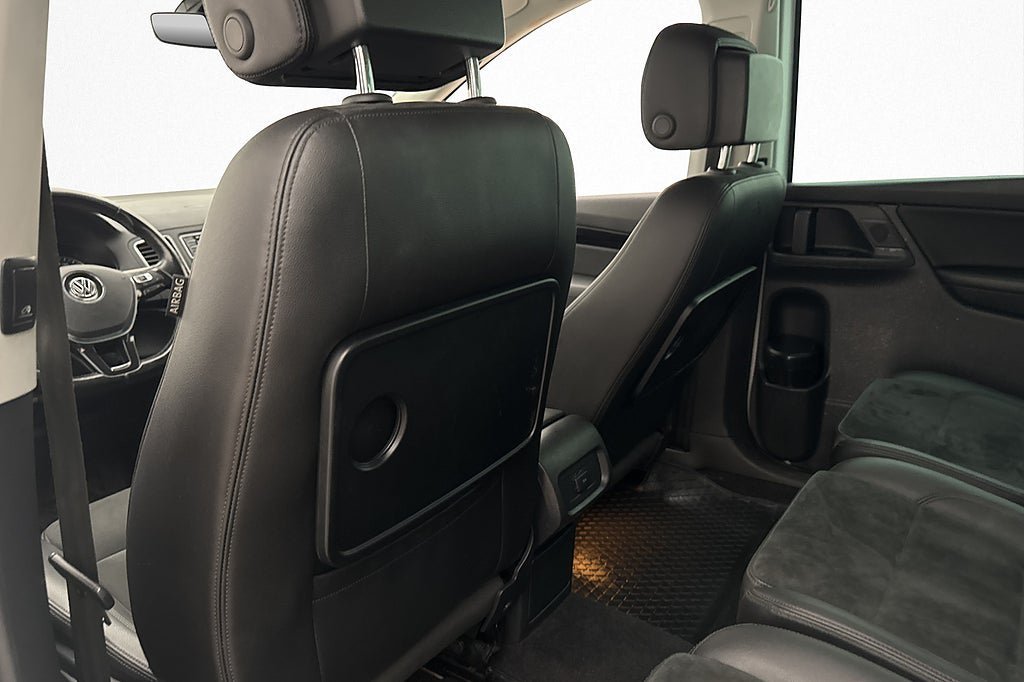Vehicle Image 26