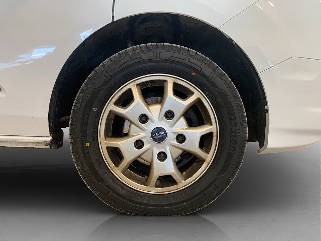 Vehicle Image 31