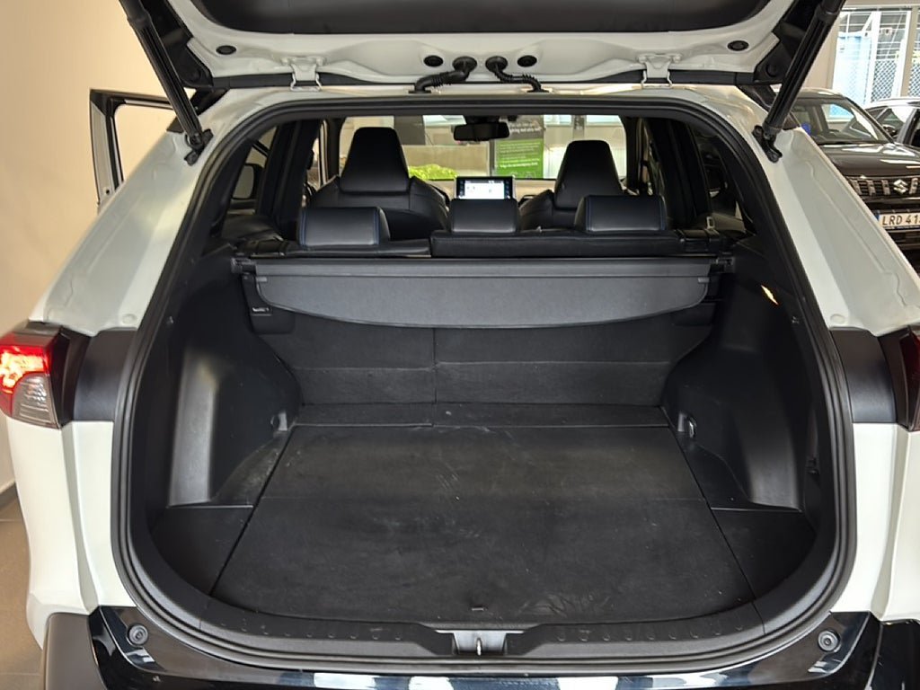 Vehicle Image 14