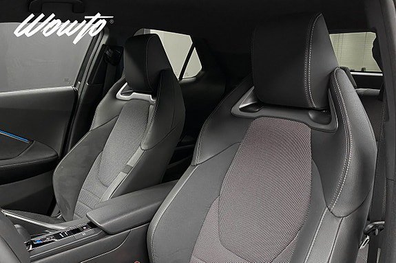 Vehicle Image 12