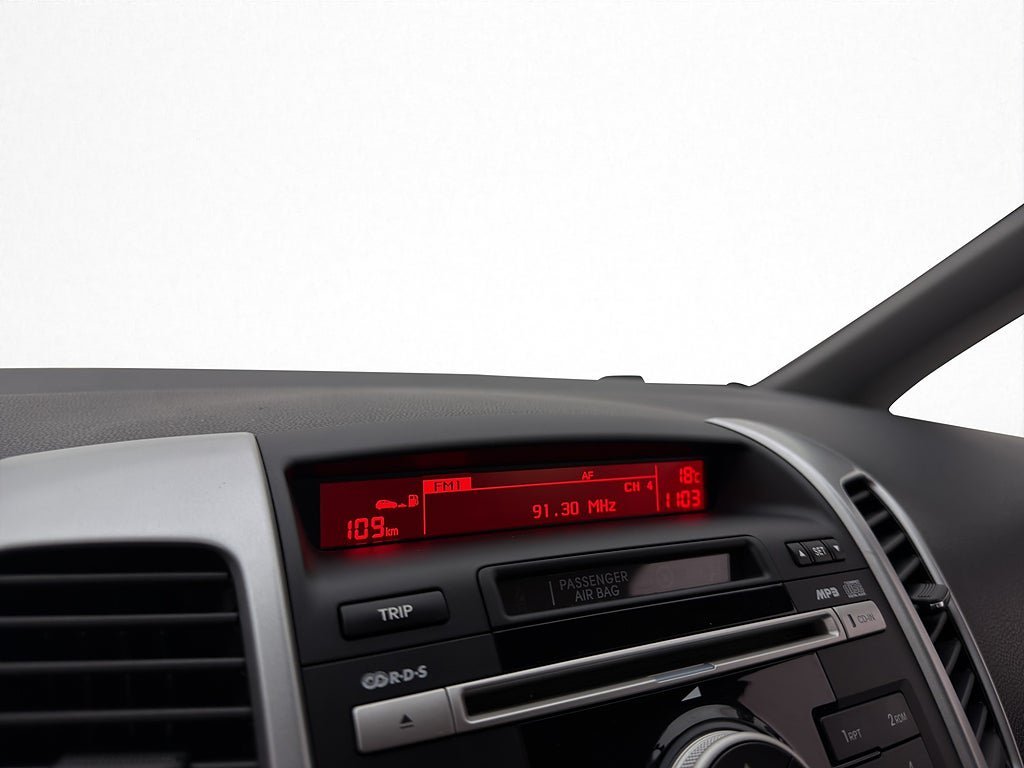Vehicle Image 21