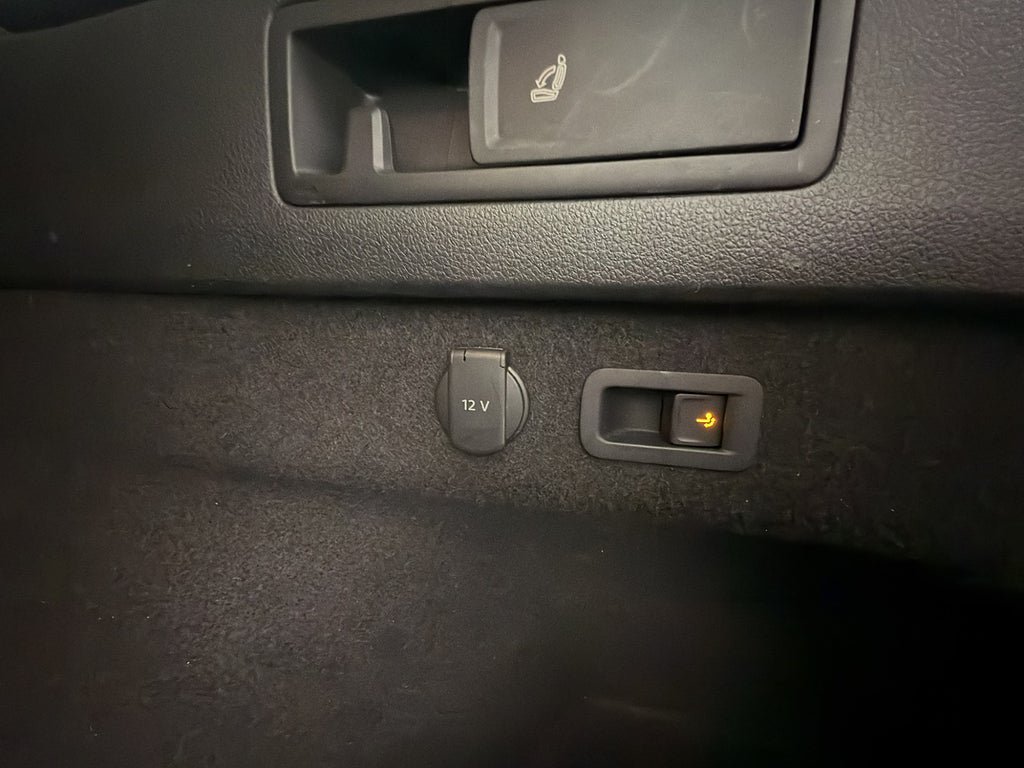 Vehicle Image 28