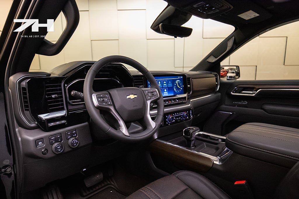 Vehicle Image 14