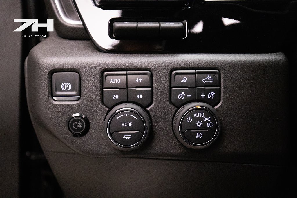 Vehicle Image 29