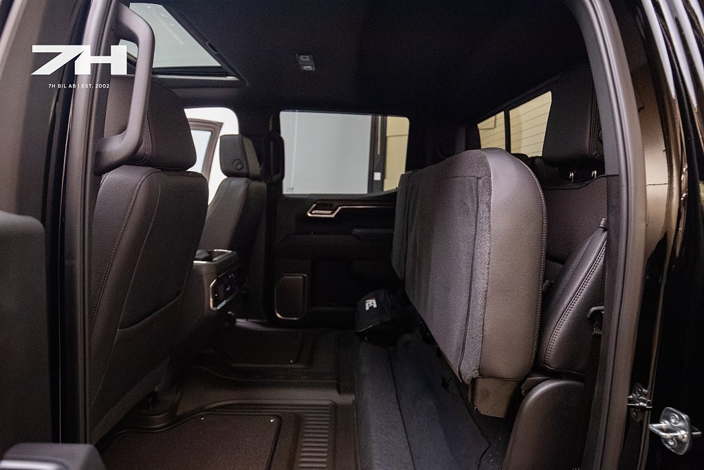 Vehicle Image 30