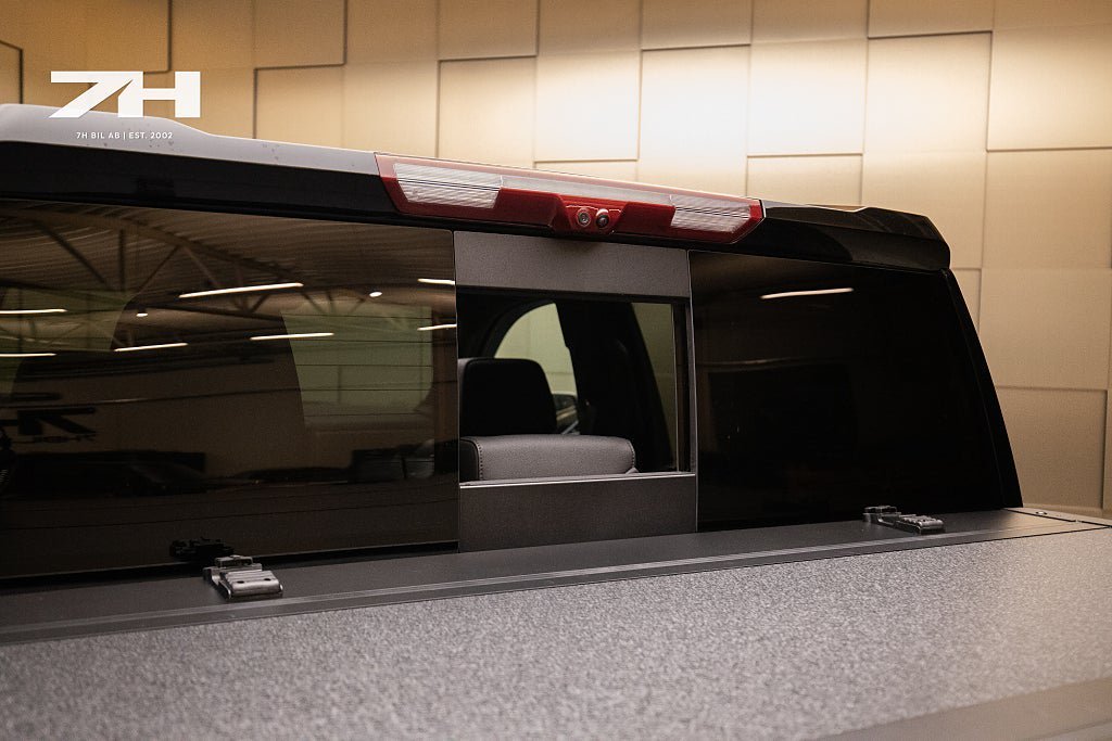 Vehicle Image 32