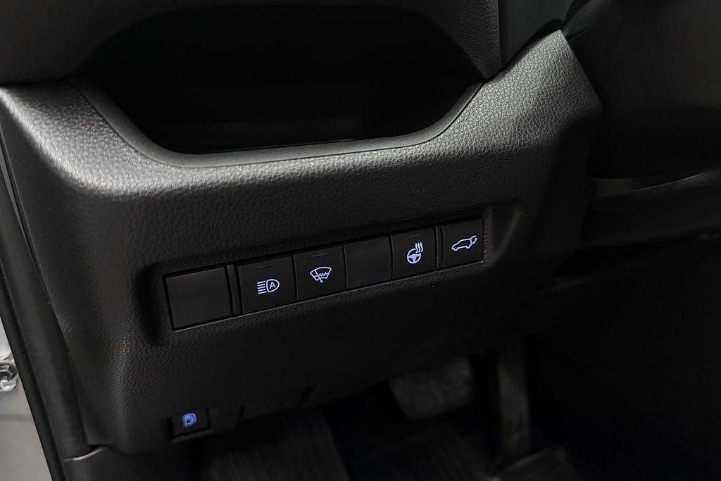 Vehicle Image 17