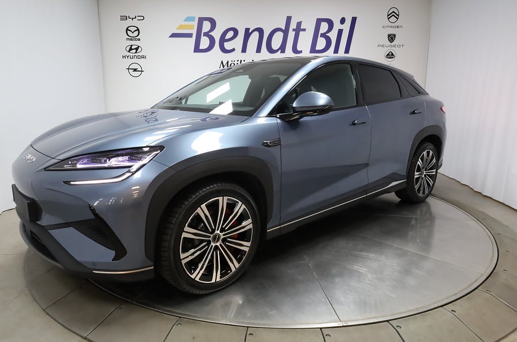 Vehicle Image 4