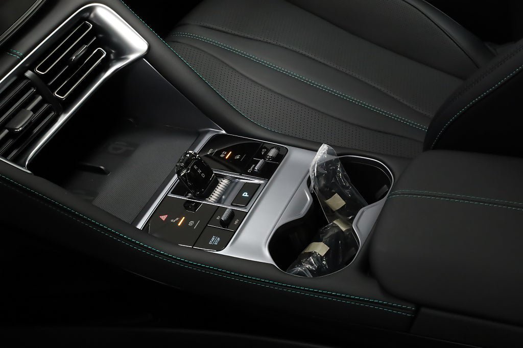 Vehicle Image 18