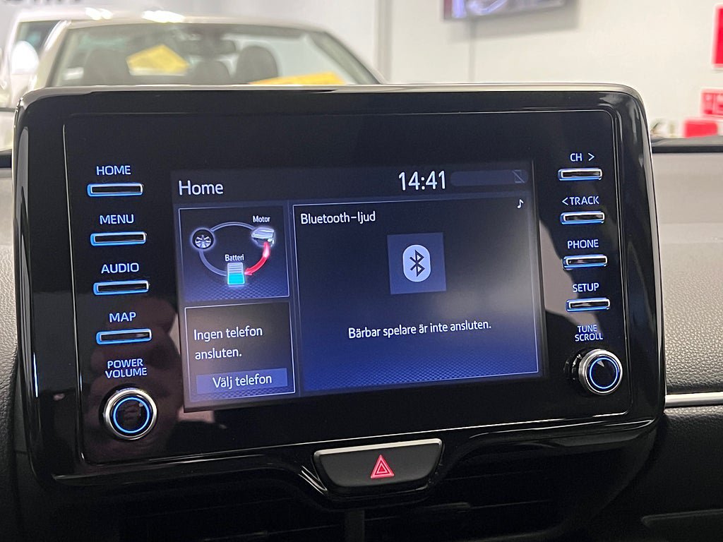 Vehicle Image 8
