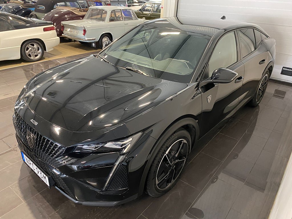 Vehicle Image 8