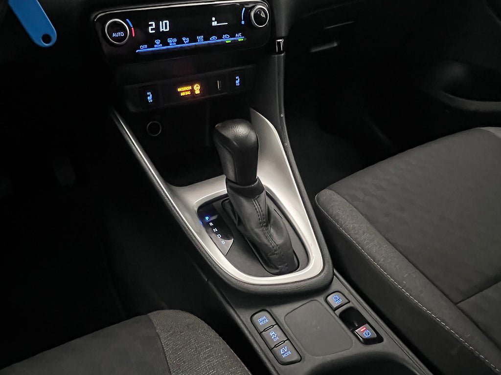 Vehicle Image 19