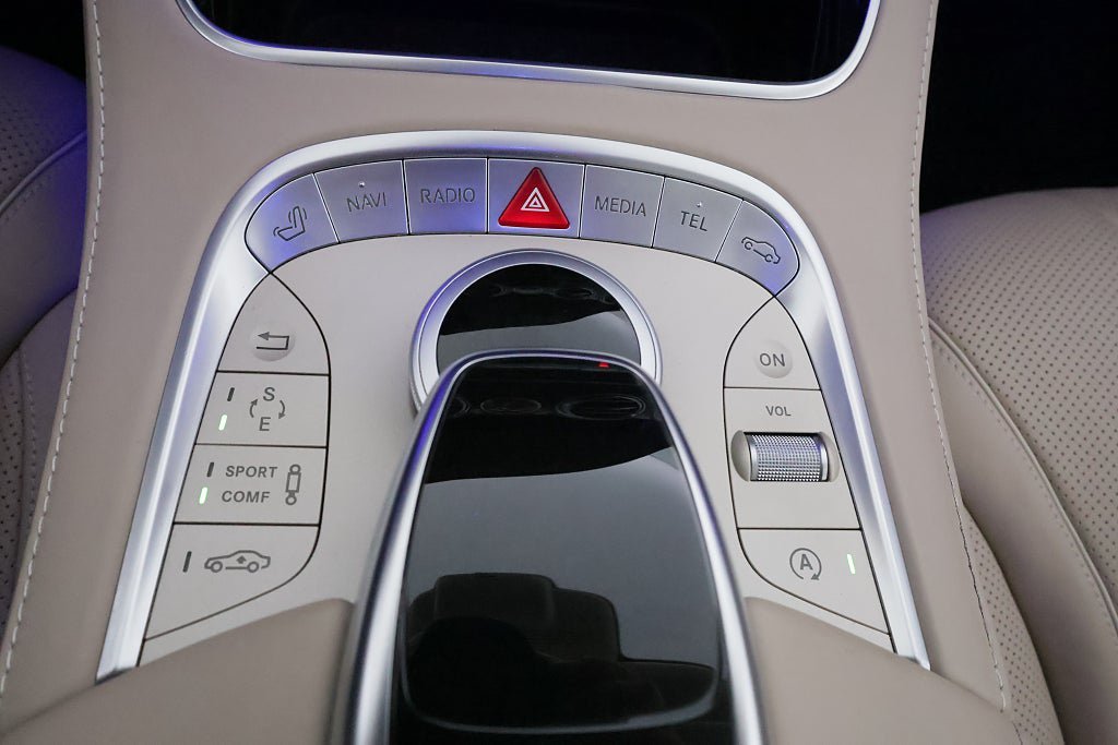Vehicle Image 32